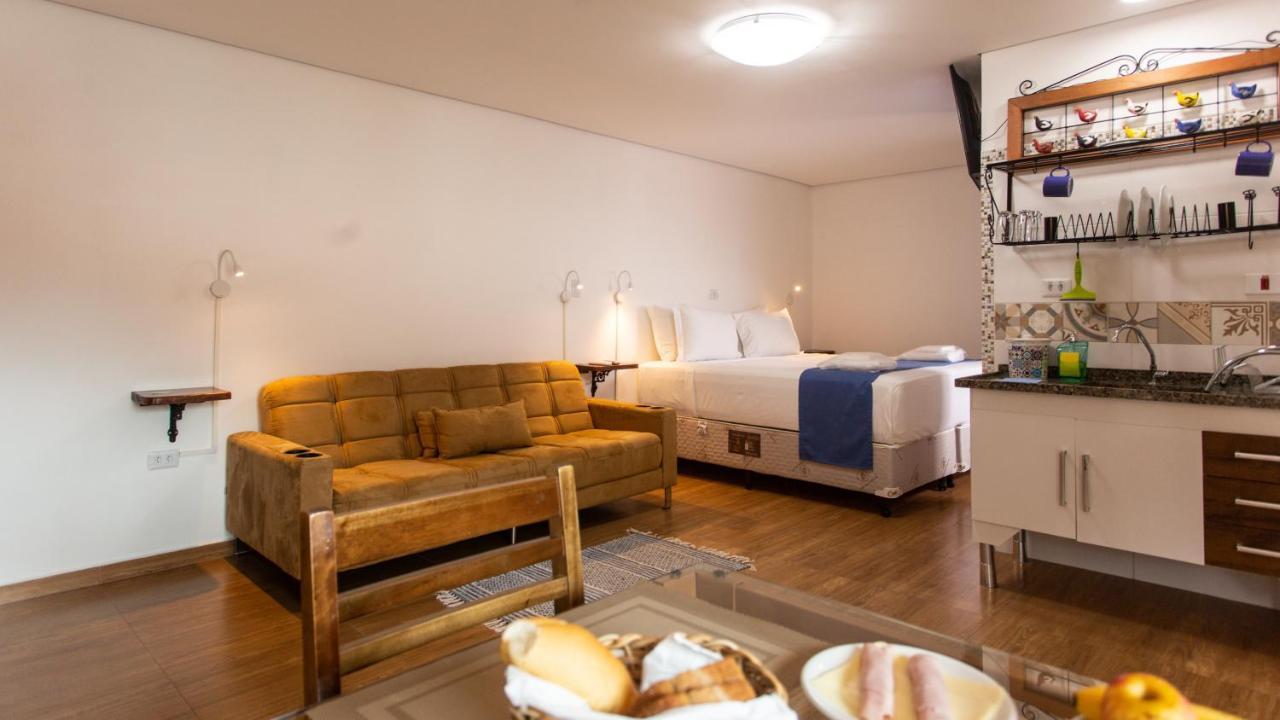 Hotel Chalet Monet - Granja Vianna Cotia  Exterior photo